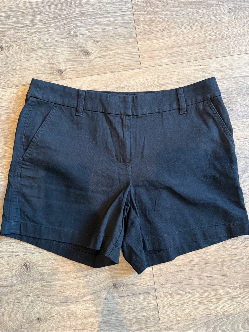 J CREW Classic Preppy Minimalist Black 100% Cotton 5" Shorts Size 8 NWT